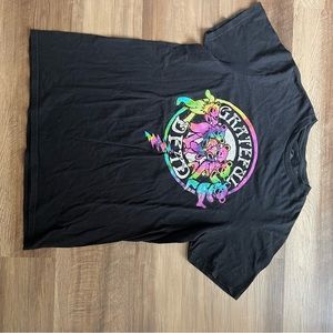 Black Graphic Tee with Colorful Design Grateful Dead